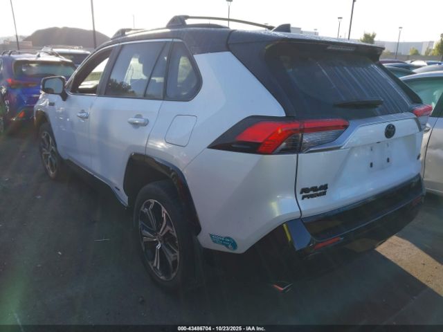 2024 TOYOTA RAV4 PRIME JTMFB3FV3RD209683 Photo 2