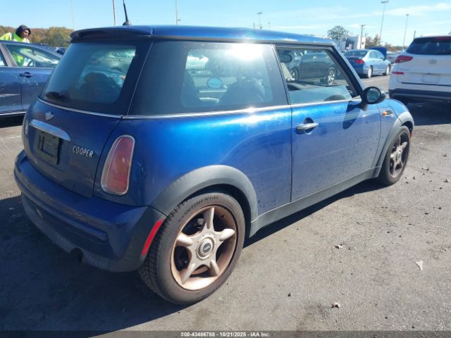 2003 MINI COOPER WMWRC334X3TC47611 Photo 3