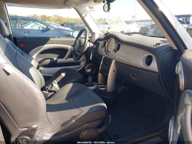 2003 MINI COOPER WMWRC334X3TC47611 Photo 4