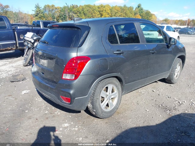 2019 CHEVROLET TRAX 3GNCJNSB2KL387167 Photo 3