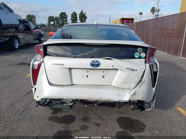 Toyota Prius 2018 JTDKBRFU3J3590860 Image 29