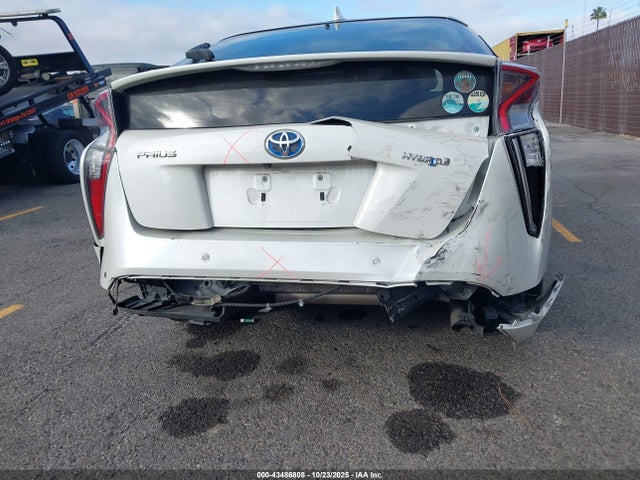 Toyota Prius 2018 JTDKBRFU3J3590860 Image 19