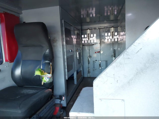 43486813 :رقم المزاد ، 3C7WRMAL1EG172852 vin ، 2014 Ram 5500 Chassis Tradesman/slt مزاد بيع