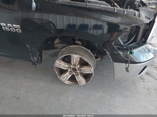 43486844 :رقم المزاد ، 1C6RR7LG4ES118862 vin ، 2014 Ram 1500 مزاد بيع