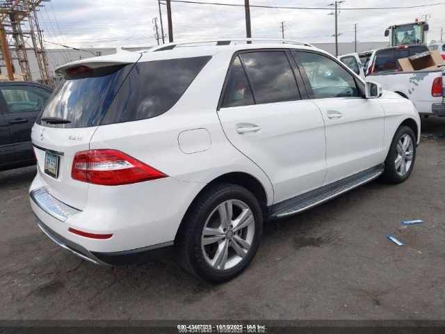 2015 MERCEDES-BENZ ML 350 4JGDA5HB6FA582881 Photo 3