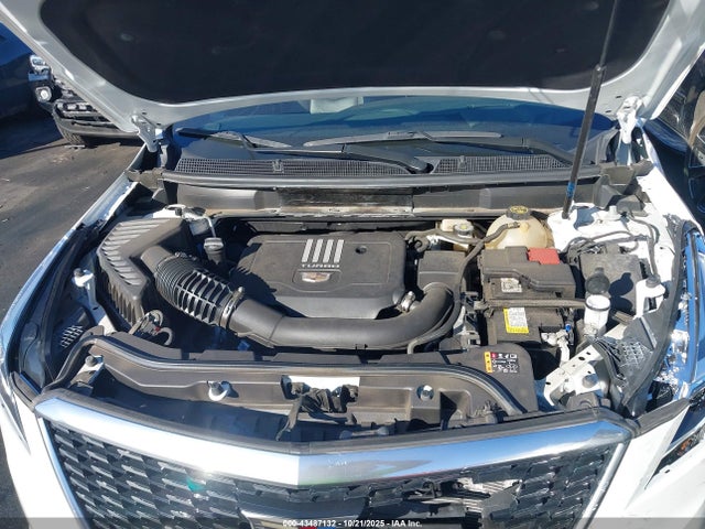 2022 CADILLAC XT5 1GYKNER42NZ163100 Photo 9