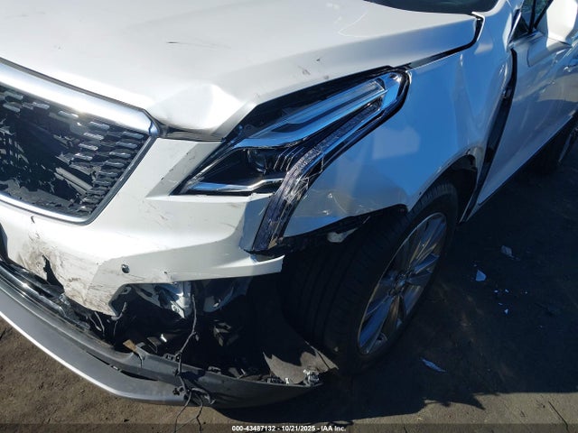 2022 CADILLAC XT5 1GYKNER42NZ163100 Photo 5