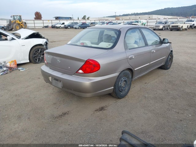 2003 KIA SPECTRA KNAFB121735287826 Photo 3