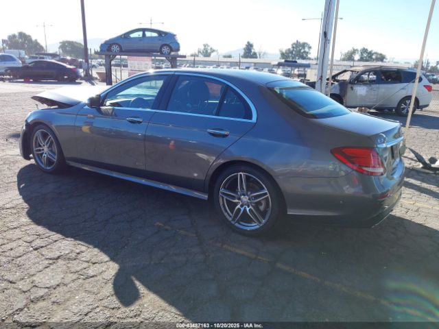 2017 MERCEDES-BENZ E 300 WDDZF4JB5HA039482 Photo 2