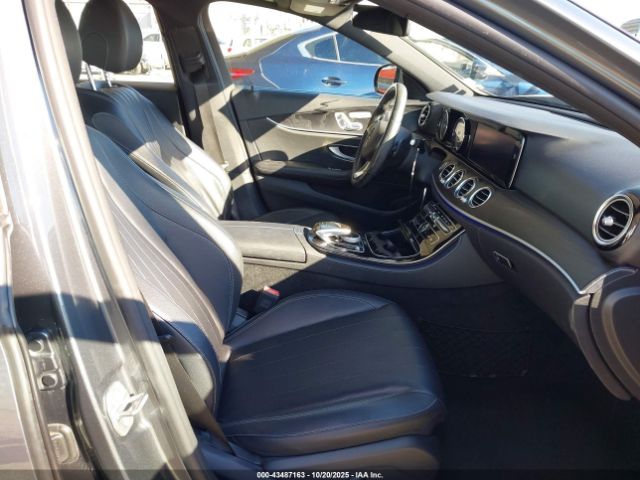 2017 MERCEDES-BENZ E 300 WDDZF4JB5HA039482 Photo 4