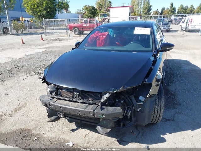 3VW4T7AJ7HM244503 Volkswagen JETTA GLI