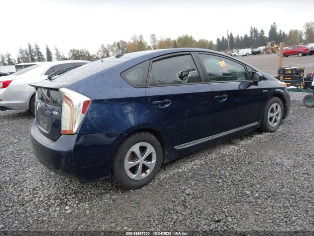 2014 TOYOTA PRIUS JTDKN3DU5E1782161 Photo 3
