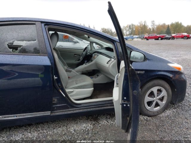 2014 TOYOTA PRIUS JTDKN3DU5E1782161 Photo 4