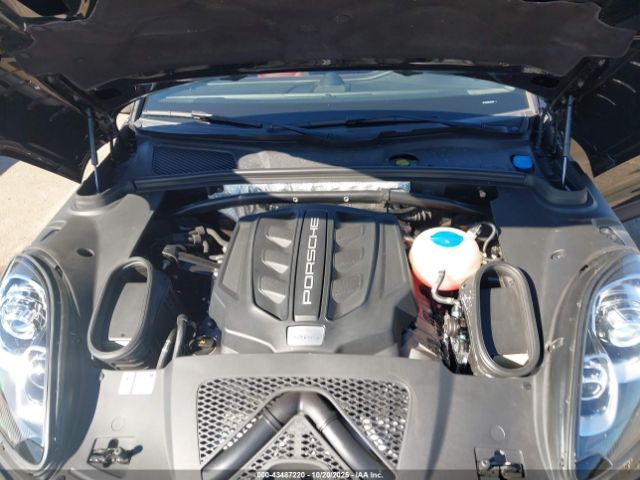2017 PORSCHE MACAN WP1AB2A52HLB21089 Photo 9