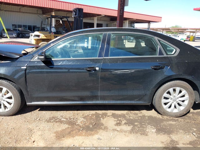 Продаж на аукціоні авто 2014 Volkswagen Passat 1.8t Wolfsburg Edition, vin: 1VWAT7A32EC108149, номер лоту: 43487334