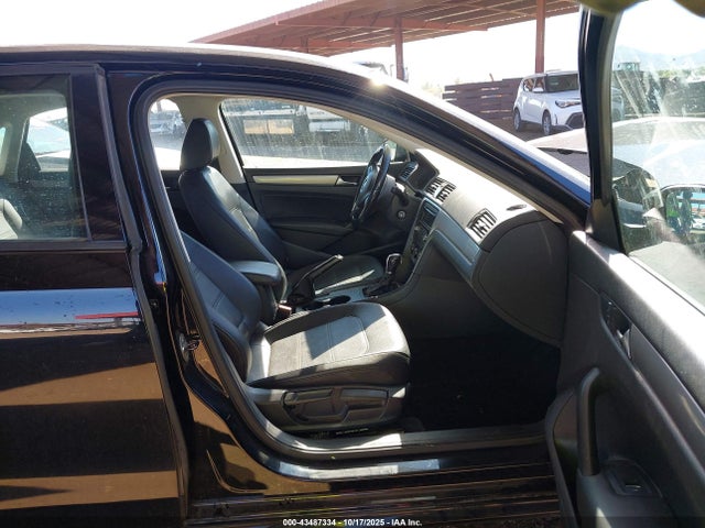 Продаж на аукціоні авто 2014 Volkswagen Passat 1.8t Wolfsburg Edition, vin: 1VWAT7A32EC108149, номер лоту: 43487334