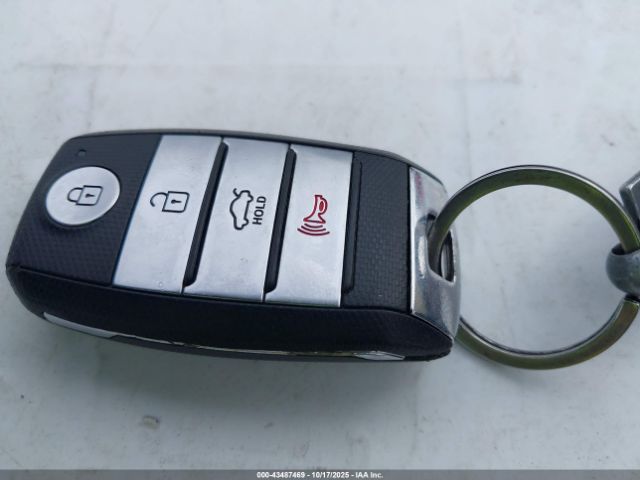 2016 KIA OPTIMA 5XXGU4L3XGG016151 Photo 10