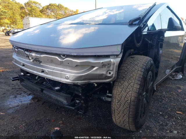 2025 TESLA CYBERTRUCK 7G2CEHED0SA074560 Photo 5