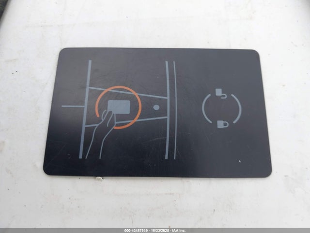 2021 TESLA MODEL 3 5YJ3E1EB2MF858186 Photo 10