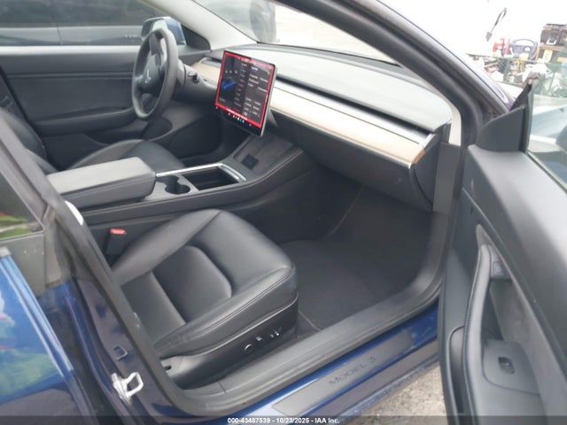 2021 TESLA MODEL 3 5YJ3E1EB2MF858186 Photo 4