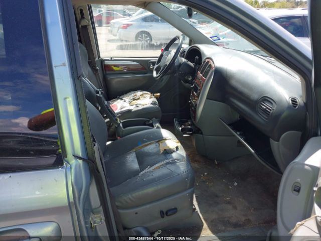 2005 CHRYSLER TOWN & COUNTRY 2C8GP64L15R196995 Photo 4