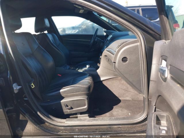 2016 CHRYSLER 300 2C3CCABG5GH352294 Photo 4