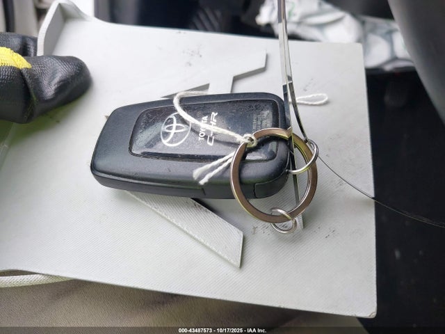 2019 TOYOTA C-HR NMTKHMBX3KR095980 Photo 10