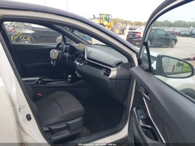 2019 TOYOTA C-HR NMTKHMBX3KR095980 Photo 4