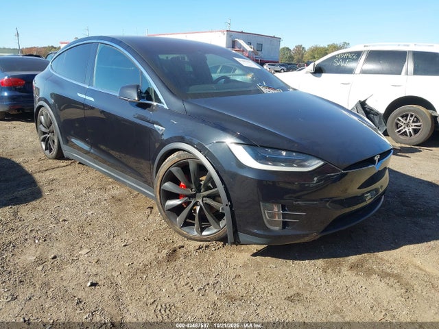 2016 TESLA MODEL X 5YJXCBE43GF009414 Photo 0