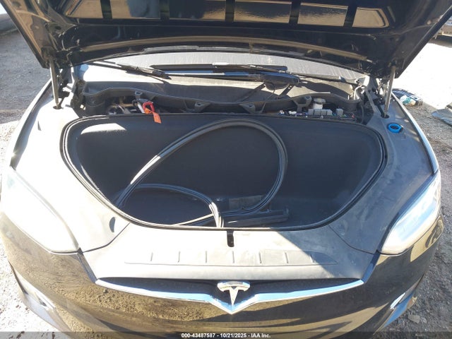 2016 TESLA MODEL X 5YJXCBE43GF009414 Photo 9