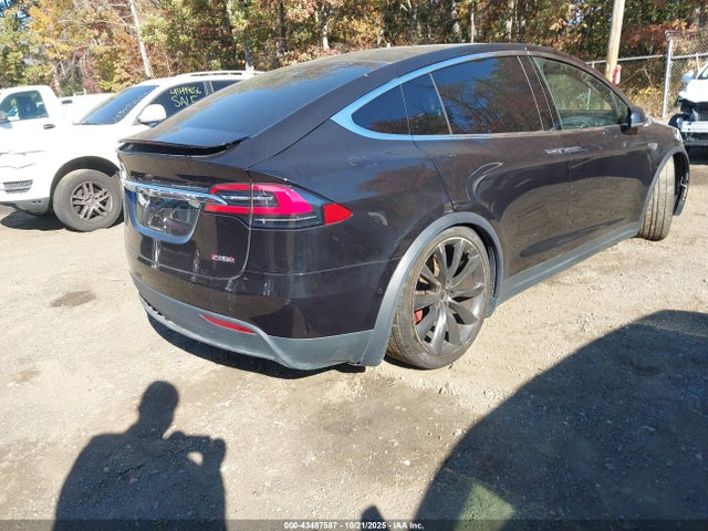 2016 TESLA MODEL X 5YJXCBE43GF009414 Photo 3