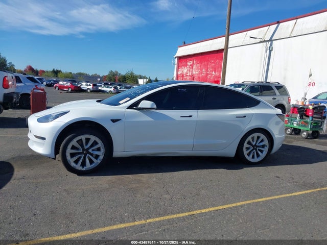 Tesla Model 3 Long Range Dual Motor All-wheel Drive 2022 5YJ3E1EB5NF143565 Image 13