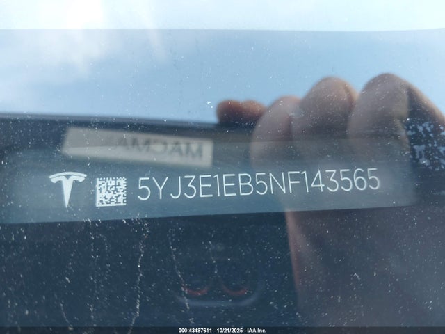 2022 TESLA MODEL 3 5YJ3E1EB5NF143565 Photo 8