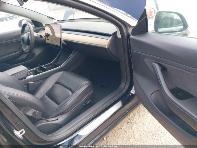 Продажа на аукционе авто 2020 Tesla Model 3 Standard Range Plus Rear-wheel Drive/standard Range Rear-wheel Drive, vin: 5YJ3E1EA8LF792149, номер лота: 43487661