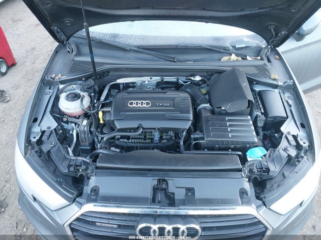 2018 AUDI A3 WAUJ8GFF9J1004333 Photo 9