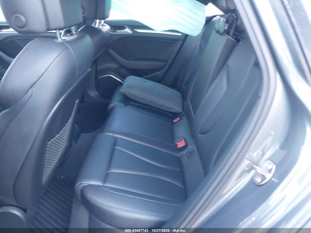 2018 AUDI A3 WAUJ8GFF9J1004333 Photo 7