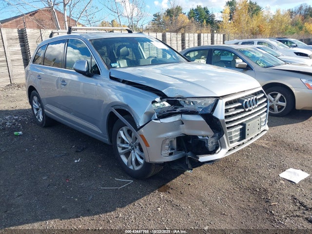 2017 AUDI Q7 WA1LAAF75HD058799 Photo 0