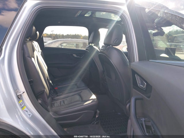 2017 AUDI Q7 WA1LAAF75HD058799 Photo 7