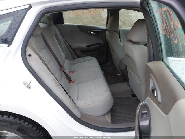 Продажа на аукционе авто 2019 Chevrolet Malibu 1ls, vin: 1G1ZB5ST4KF161286, номер лота: 43487812