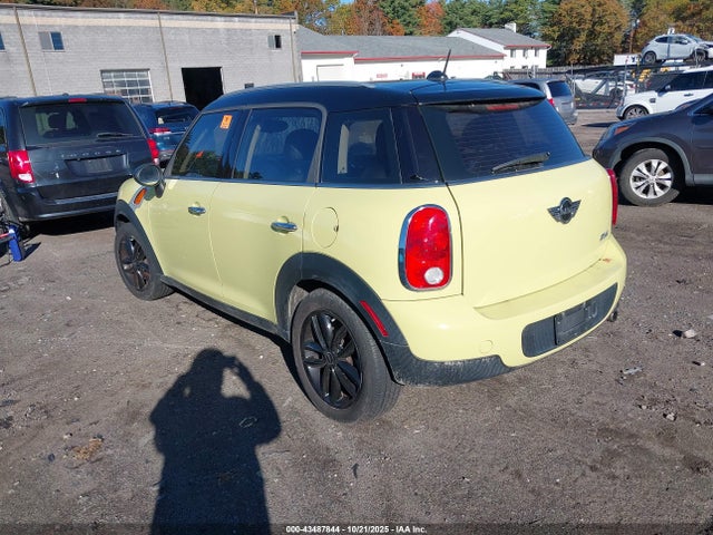 2012 MINI COOPER COUNTRYMAN WMWZB3C51CWM05261 Photo 2