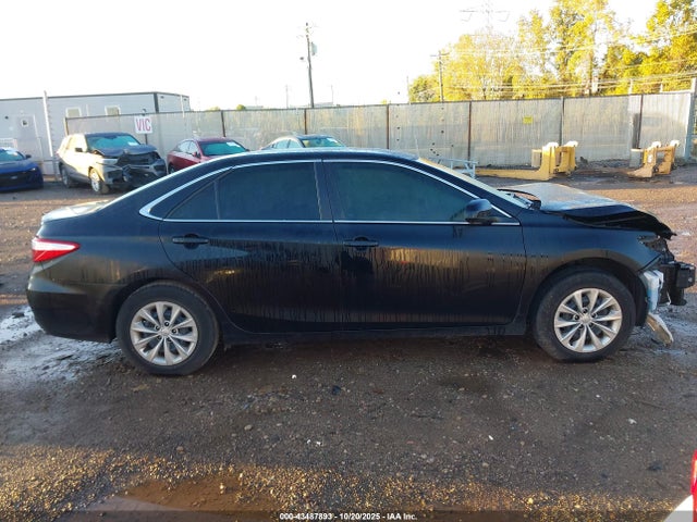 2016 Toyota Camry Le მანქანა იყიდება აუქციონზე, vin: 4T1BF1FK1GU172445, აუქციონის ნომერი: 43487893