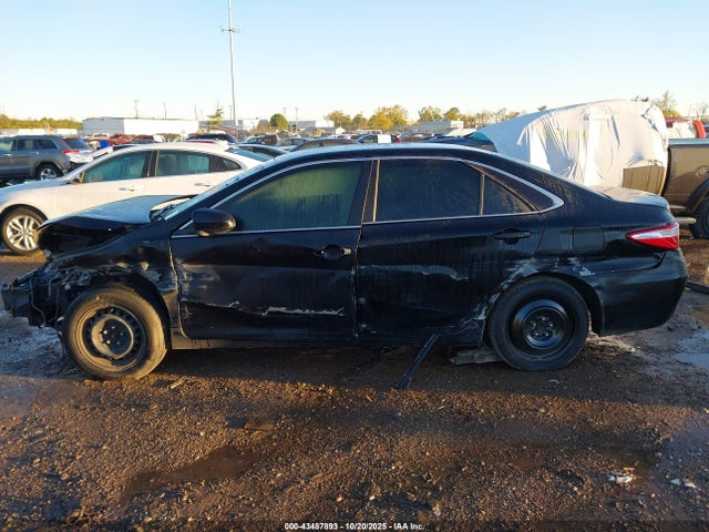 2016 Toyota Camry Le მანქანა იყიდება აუქციონზე, vin: 4T1BF1FK1GU172445, აუქციონის ნომერი: 43487893