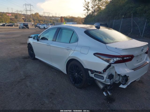 2021 TOYOTA CAMRY 4T1K61BK4MU040474 Photo 2