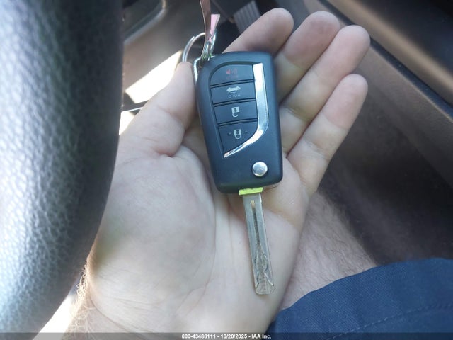 Продажа на аукционе авто 2023 Toyota Camry Le, vin: 4T1C11AK0PU181616, номер лота: 43488111