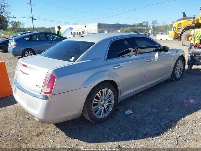 2012 Chrysler 300c მანქანა იყიდება აუქციონზე, vin: 2C3CCAET7CH103188, აუქციონის ნომერი: 43488154