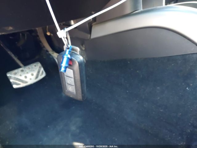 2011 MITSUBISHI OUTLANDER JA4JT5AX8BU008101 Photo 10