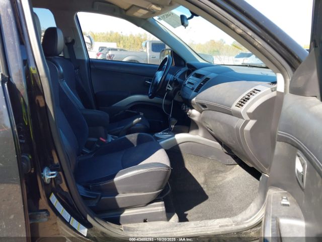 2011 MITSUBISHI OUTLANDER JA4JT5AX8BU008101 Photo 4