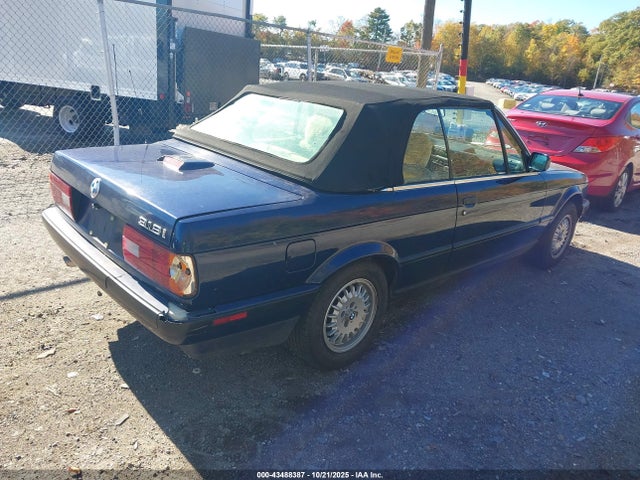 1991 BMW 318 WBABA7316MEJ11676 Photo 3