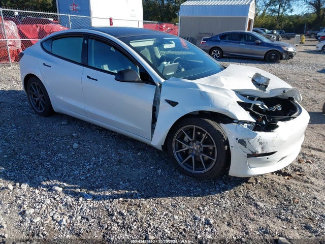 2021 TESLA MODEL 3 5YJ3E1EB1MF852931 Photo 0