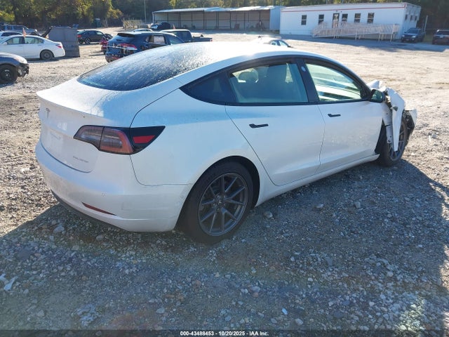 2021 TESLA MODEL 3 5YJ3E1EB1MF852931 Photo 3